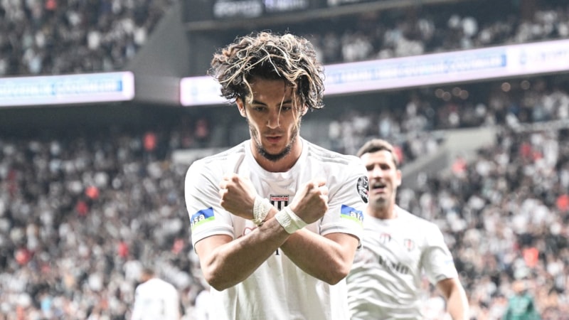 Tayfur Bingöl resmen Eyüpspor'da