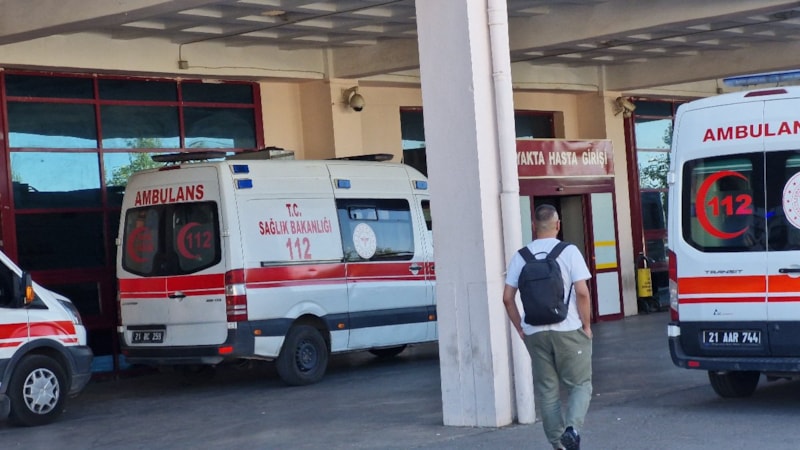 Diyarbakır'da hasta yakınlarının saldırdığı 2 sağlık çalışanı yaralandı