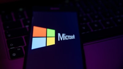 Microsoft'un geliri ve karı üç aylık dönemde arttı