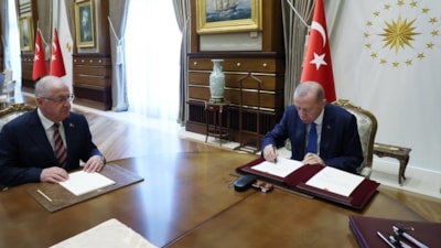 SON DAKİKA: YAŞ kararıyla 23 general ve amiral bir üst rütbeye yükseltildi