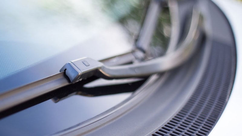 Her arabada var ama ne işe yaradığını kimse bilmiyor! Tek amacı yağmur suyunu ve tozu önlemek değilmiş...