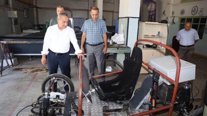Karabük'te öğrenciler kendi elektrikli aracını yaptı