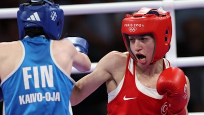 Paris 2024 Olimpiyatları'nda Buse Naz Çakıroğlu yarı finale yükseldi