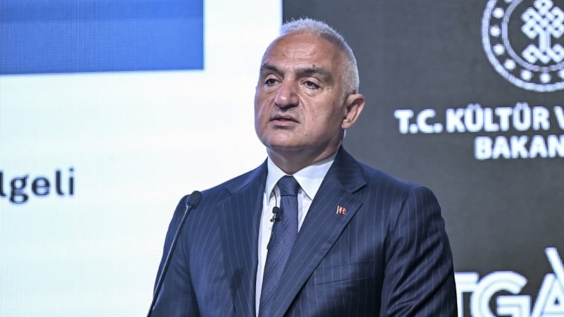 Son dakika! Mehmet Nuri Ersoy: Antalya Havalimanı ziyaretçi rekoru kırdı