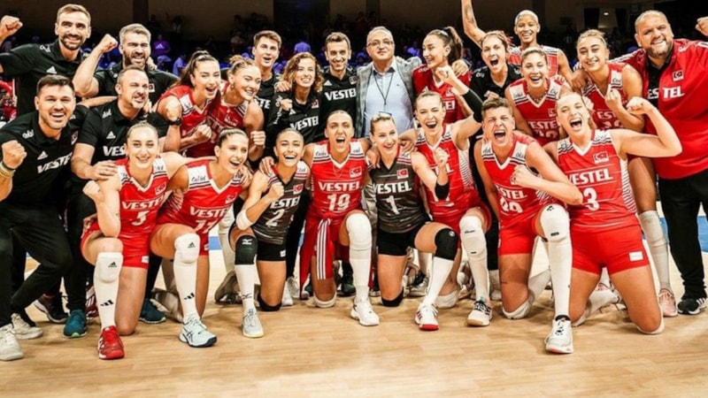 Türkiye, Dünya Voleybol sıralamasında kaçıncı? İşte, fırtına estiren Filenin Sultanları dünya sıralaması...