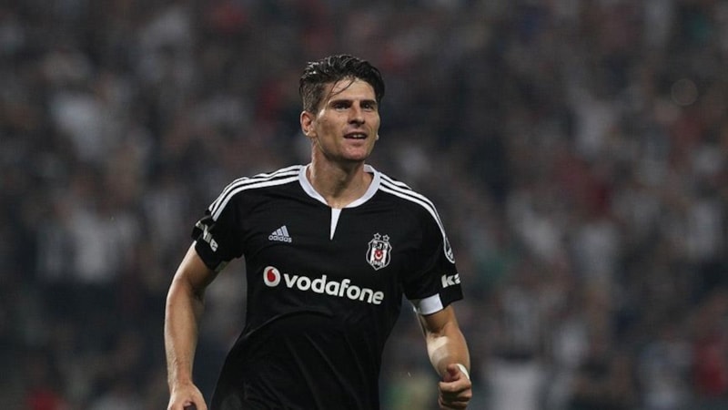 Beşiktaş'ın gol kralı futbolcusu Mario Gomez'in son hali! Görenler şaşırıyor