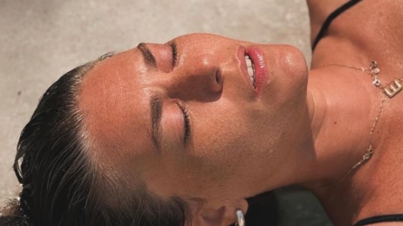 Aslı Enver'in yeni partneri belli oldu! Kuşatma dizisinde Engin Akyürek'le oynayacak