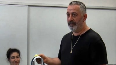 Ünlü komedyen Cem Yılmaz da akıma uydu: Yusuf Dikeç pozu verdi