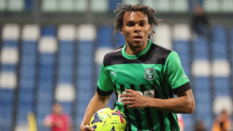 Galatasaray, Wilfried Zaha’nın yerine Armand Lauriente’yi getiriyor