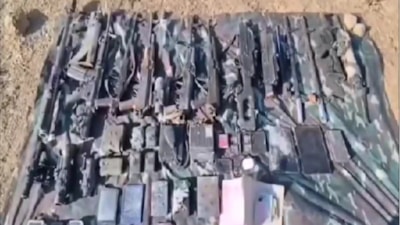 Pençe-Kilit bölgesinde PKK'ya ait çok sayıda silah ele geçirildi