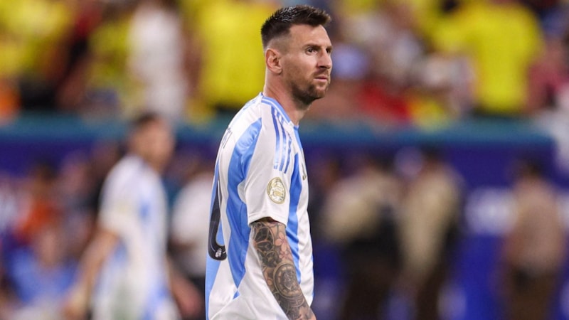 Avrupa futbolunun yıldızı Messi'nin yanına gitti! Rakip olacaklar...