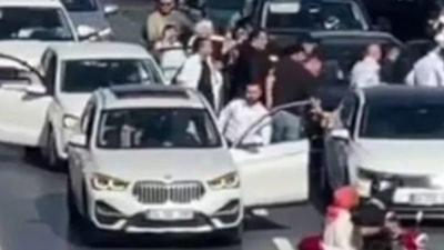 Küçükçekmece'de trafiği durduran düğün konvoyundaki 5 kişi  yakalandı