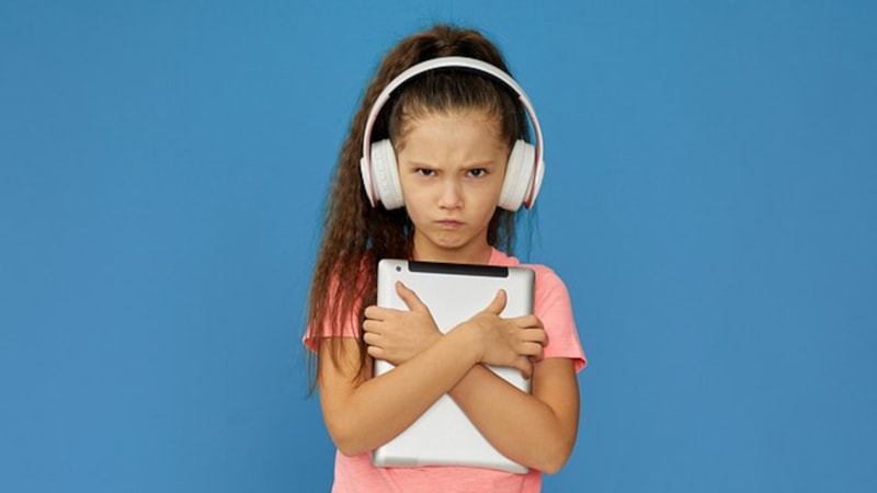 Çocuğunuza vermeden önce iki kere düşünün: İşte tabletlerin çocuk sağlığına olan etkileri
