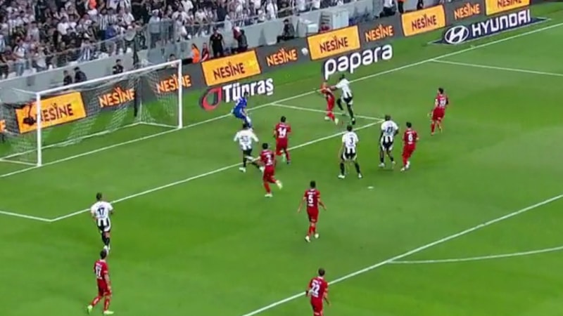 Beşiktaş'ta Emirhan Topçu'nun golü faule takıldı