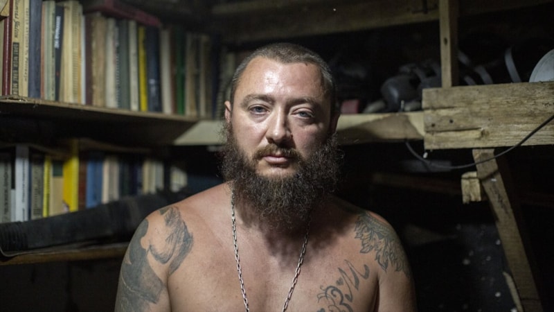 Ukraynalı erkekler askere alınmamak için saklanıyor