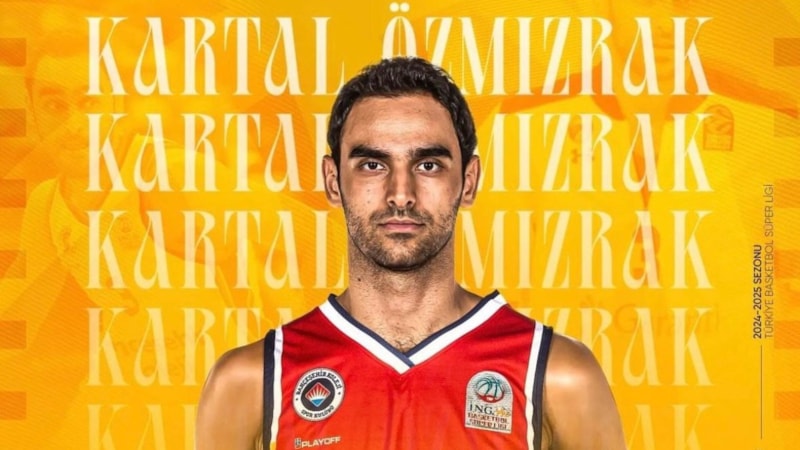 Mersin Büyükşehir Belediyesi Spor Kulübü, Kartal Özmızrak'ı renklerine bağladı