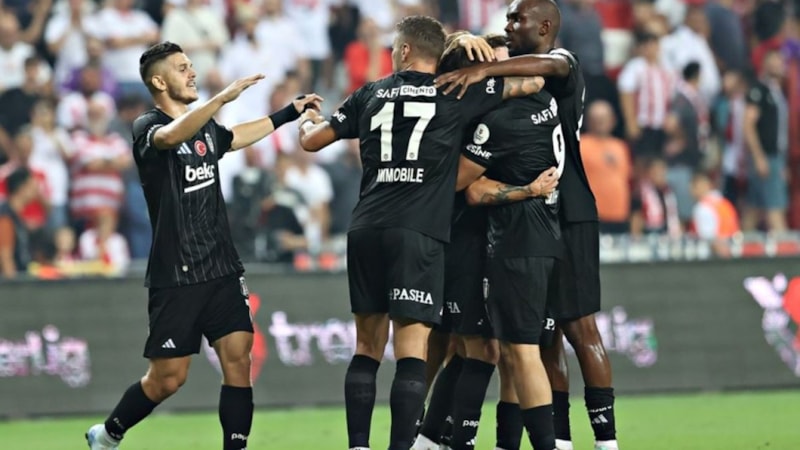 Beşiktaş'ın UEFA kadrosu açıklandı