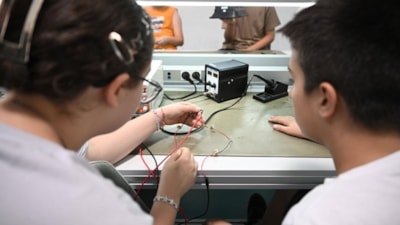 Özel mesleki ve teknik Anadolu lisesi öğrencilerine destek tutarları değişti