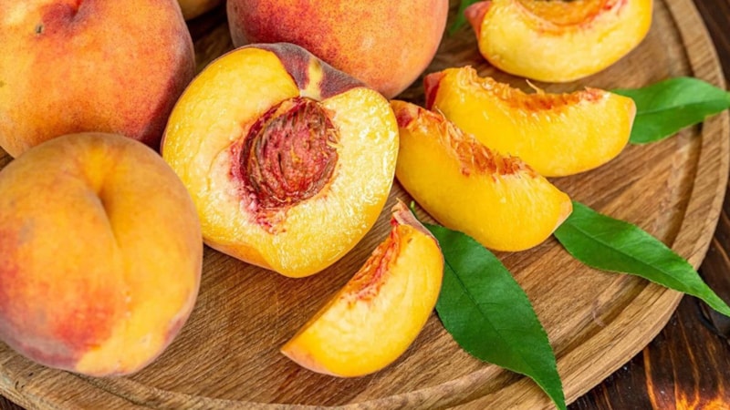 Sabah aç karnına şeftali yiyin, bakın neler oluyor görün...