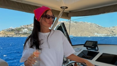 Doktorlar'ın Ela'sı Yasemin Özilhan teknesinden paylaşım yaptı! İkram masasına yorum yağdı