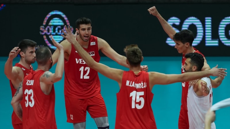 Filenin Efeleri, Macaristan'ı devirdi