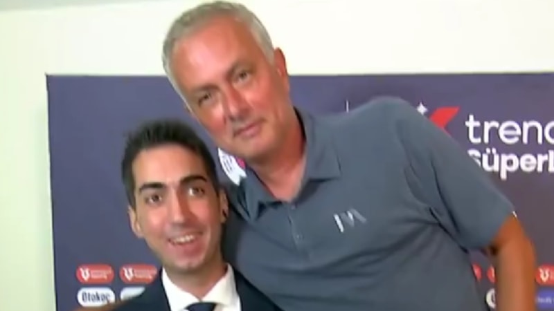 Jose Mourinho'nun boy şakaları sürüyor