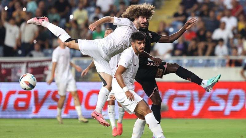 Samsunspor, Hatayspor'u 3 golle yendi