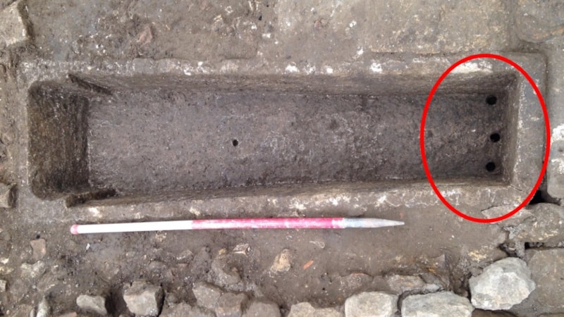 Tabutlara delik açılmasının sebebi bakın neymiş