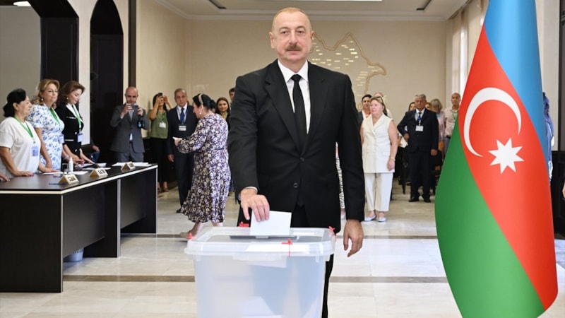 Azerbaycan'da Milli Meclis seçimlerini Yeni Azerbaycan Partisi kazandı