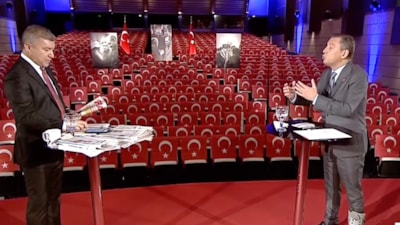 Özgür Özel gizlice fotoğraflanmasına sinirlendi