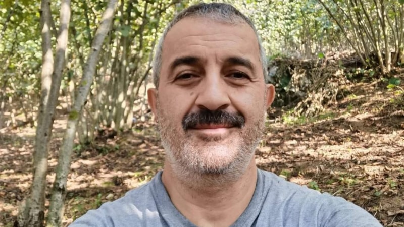 Sakarya'da üzerine fındık çuvalı düşen sürücü traktörden düşerek hayatını kaybetti