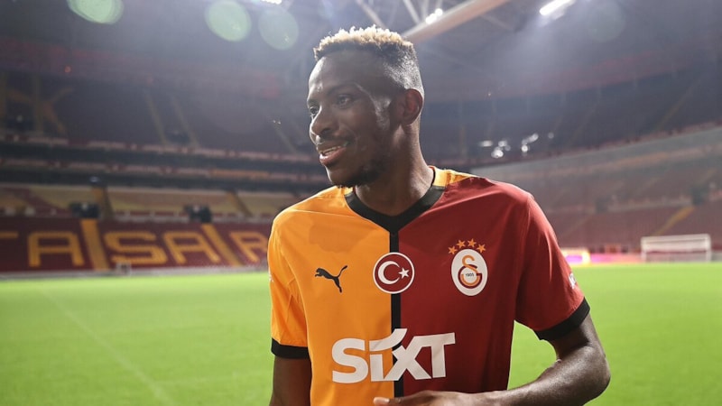 İtalya'da gündem Osimhen: İdolünü takip etti