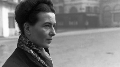 Simone de Beauvoir'un politik  romanı olan Mandarinler'de entelektüel yorumlar