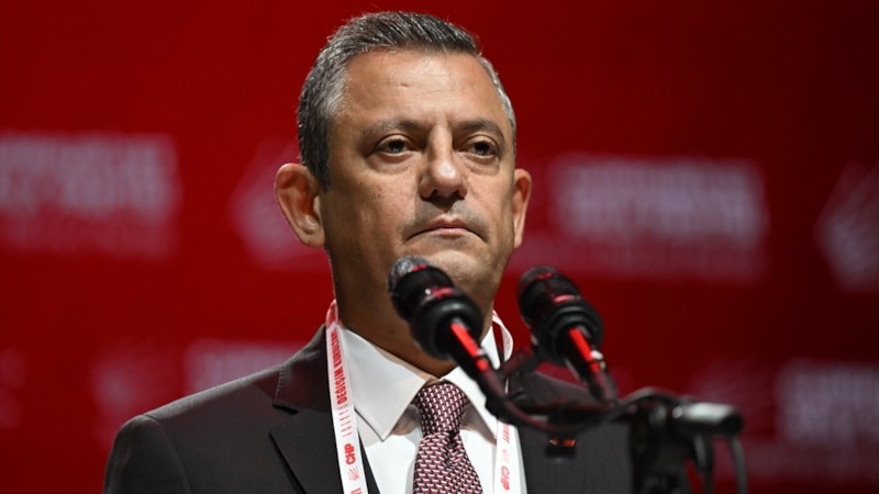 CHP'nin tüzük değişikliği gündemli 20. Olağanüstü Kurultayı tamamlandı