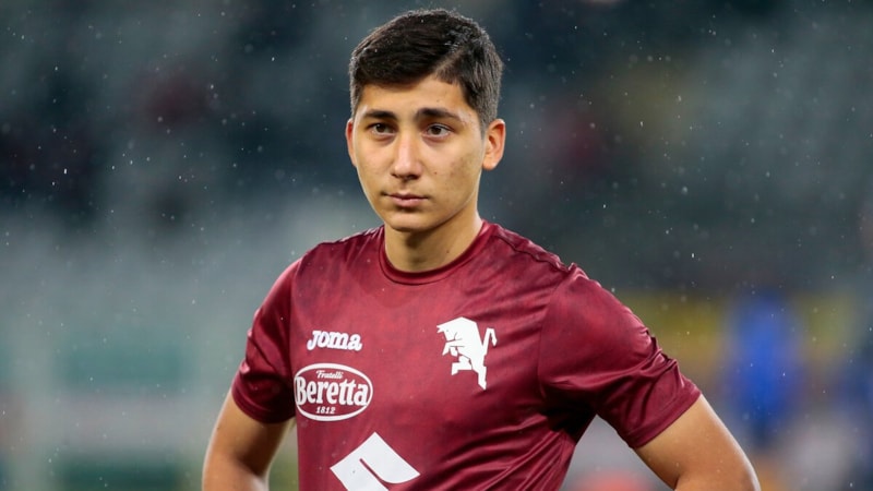 Emirhan İlkhan, 6 ay sahalardan uzak kalacak