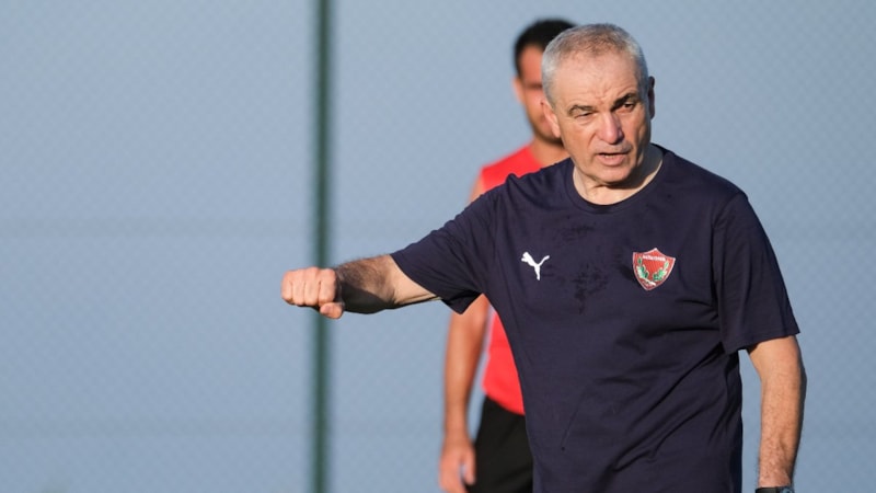 Hatayspor, Rıza Çalımbay yönetiminde ilk idmanını gerçekleştirdi