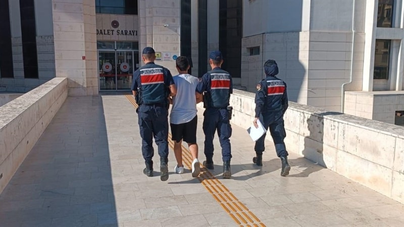 Balıkesir'de terör örgütü propagandası yapan şüpheli havalimanında yakalandı