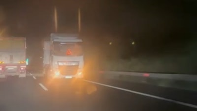 TEM'de yanıltan yük: Sürücüler hem korktu hem güldü