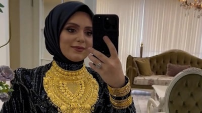 Dilan Polat'ın fenomen arkadaşı Nevra Bilem'in altınlı paylaşımları