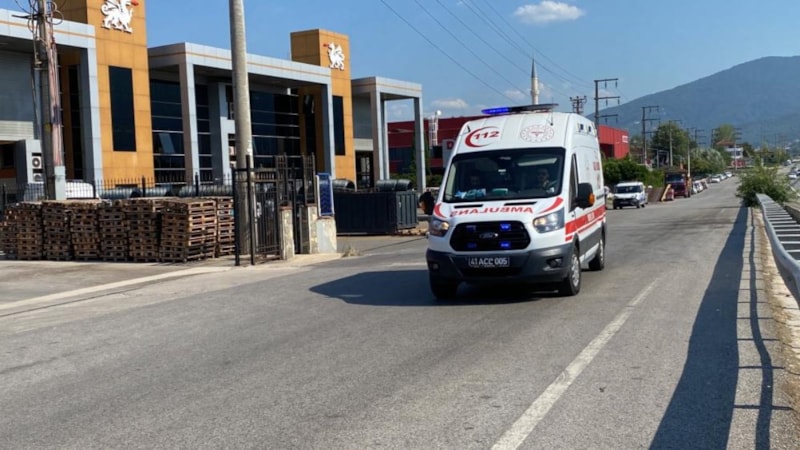 Kocaeli'de fabrikada 4 işçi doğalgazdan zehirlendi