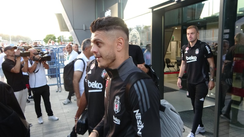 Beşiktaş kafilesi, Trabzon'a geldi