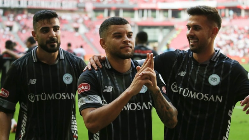 Konyaspor, Samsunspor'u tek golle yıktı