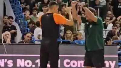 Türkiye karşıtı pankart, Ergin Ataman'ı kızdırdı: Beni oyundan atın