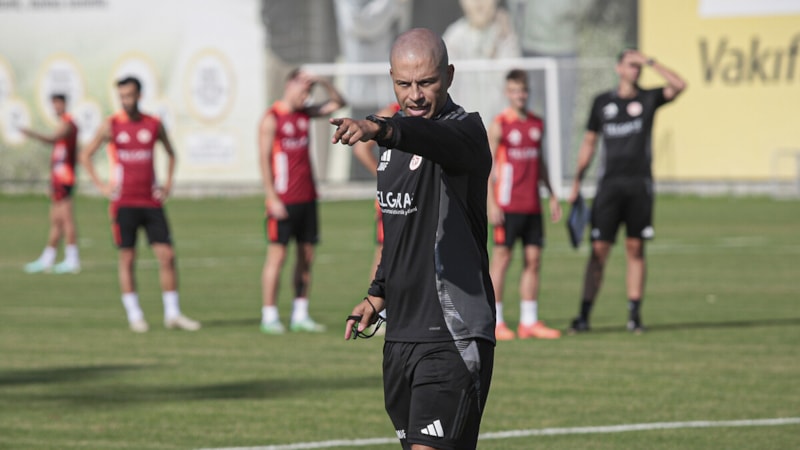 Alex de Souza iç sahada yenilmiyor