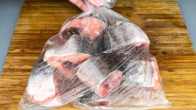 Buzlukta balık nasıl saklanır? Bu yöntemle 6 ay dayanıyor