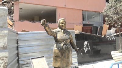 İstanbul'da Adile Naşit heykelinin zili çalındı