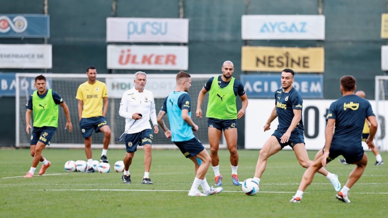 Fenerbahçe'de Galatasaray derbisinin hazırlıkları devam ediyor