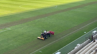 Elazığ Atatürk Stadyumu'nun zemini bakıma alındı