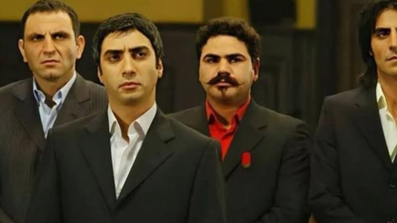 Kurtlar Vadisi’ndeki o sahne şok etti! İsrail’in telefon patlamasını meğer 21 yıl önce izlemişiz...