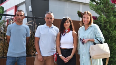 Antalya'da özel okulun 30 bin lira istediği kitapları kitapçıdan 5 bin liraya alan veliler